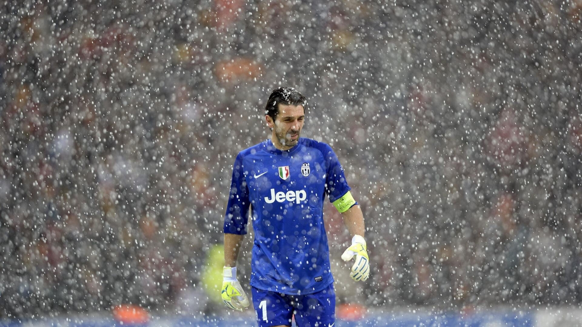 开云综合服务-最震撼的“马拉松战役”：那些长时间鏖战的欧冠经典，马拉松战争谁赢了